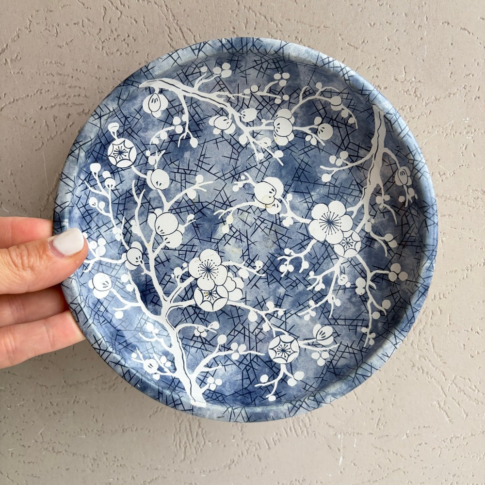 Vintage Daher Decorated Ware Blue White Floral Tin Bowl Made in England 6.5in